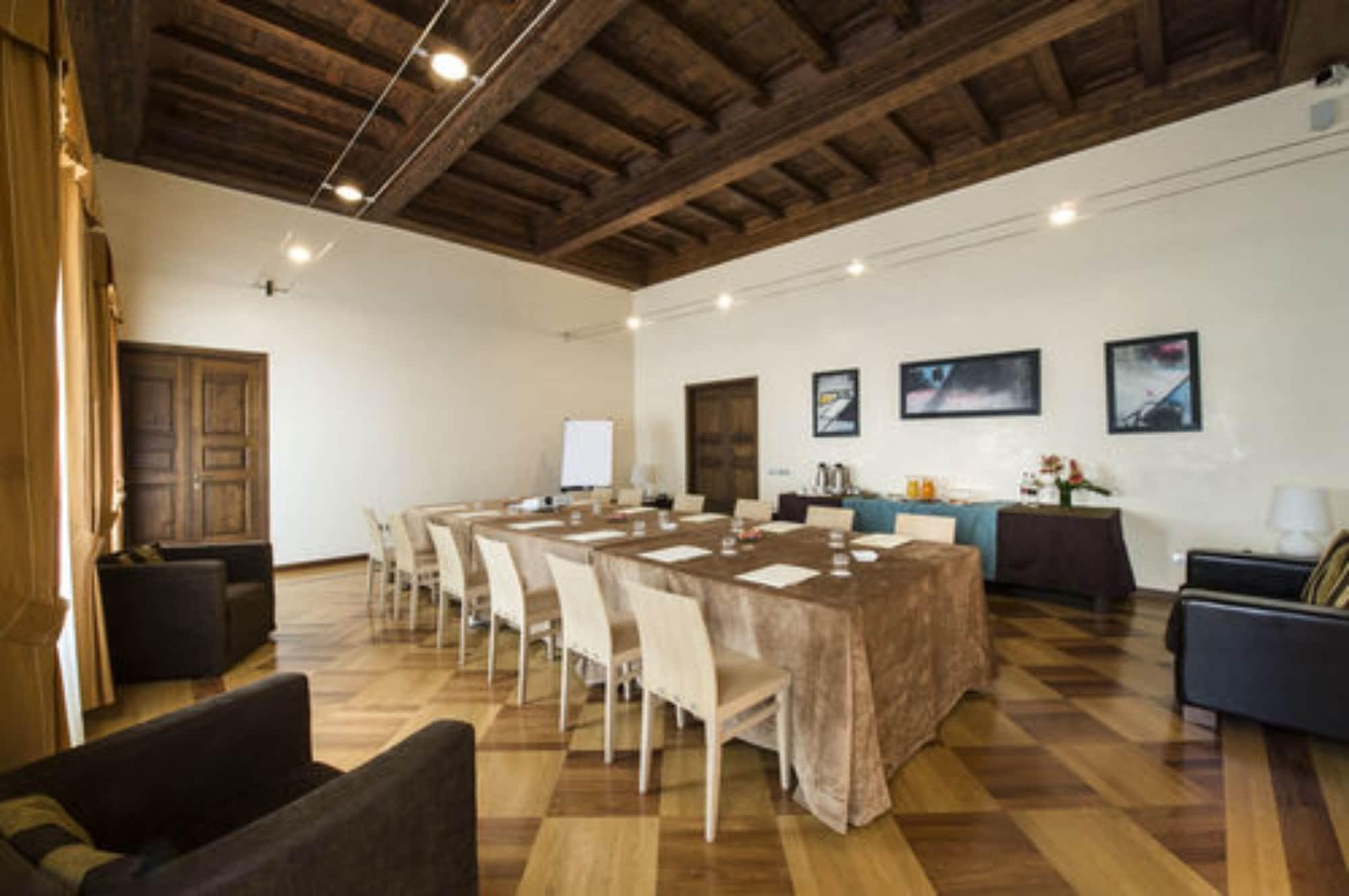 Sala de Reuniones Hotel degli Orafi