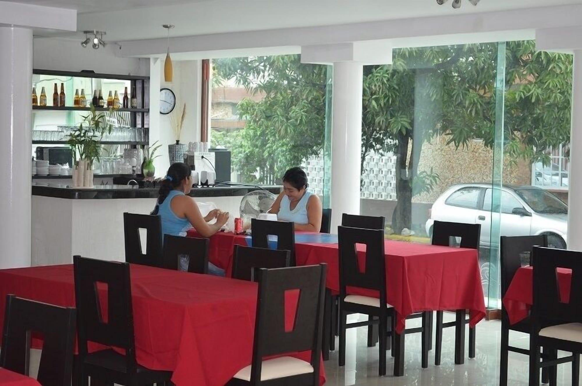 Bar/Salón Hotel Maritimo