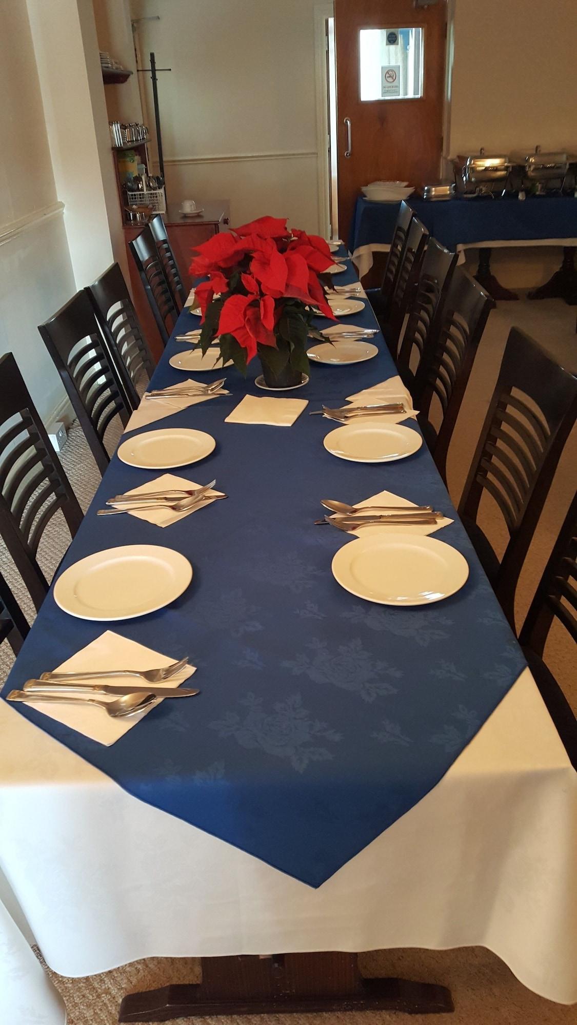 Restaurant Airport Guest House