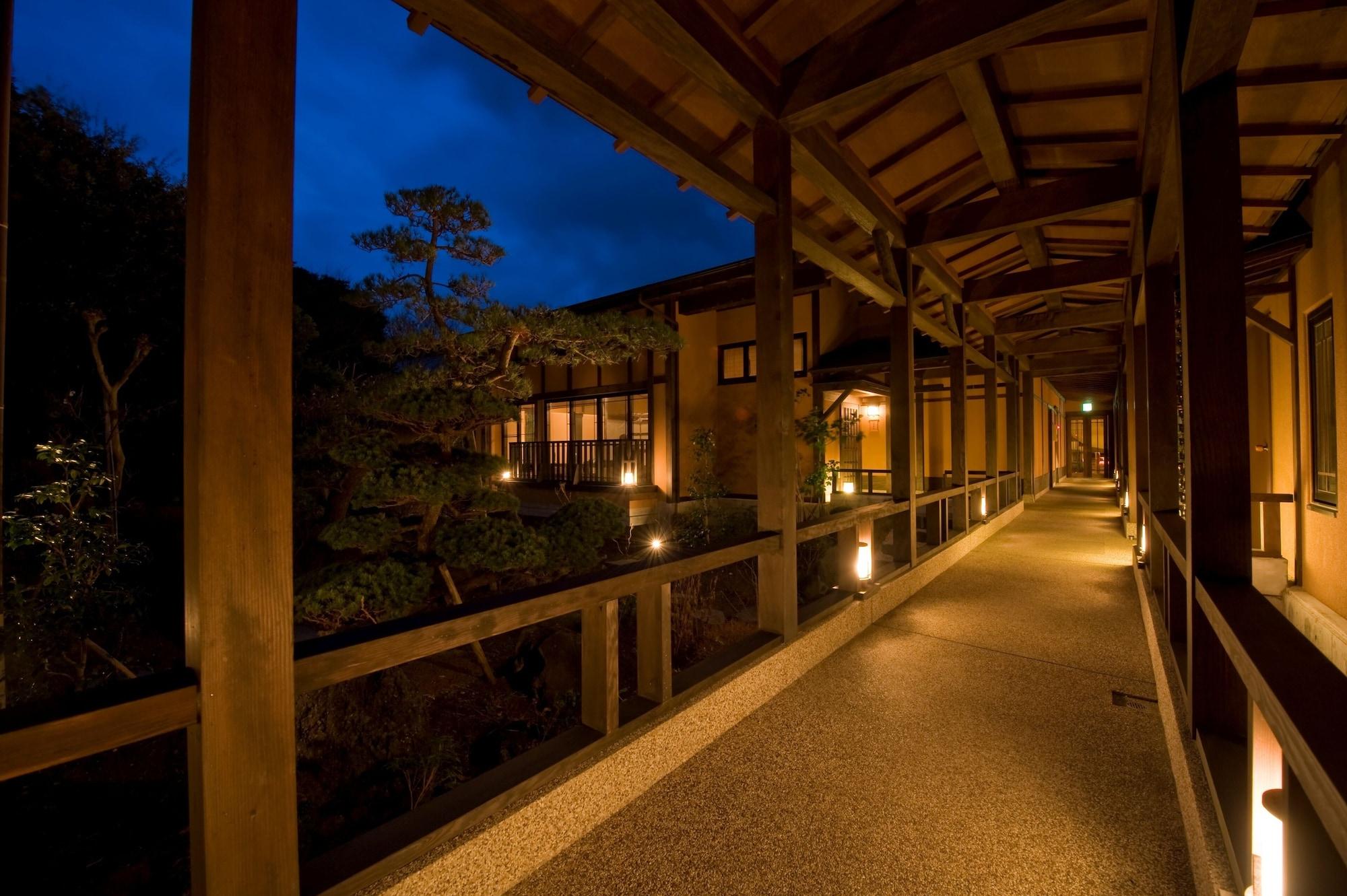 Varios Oyado Uchiyama