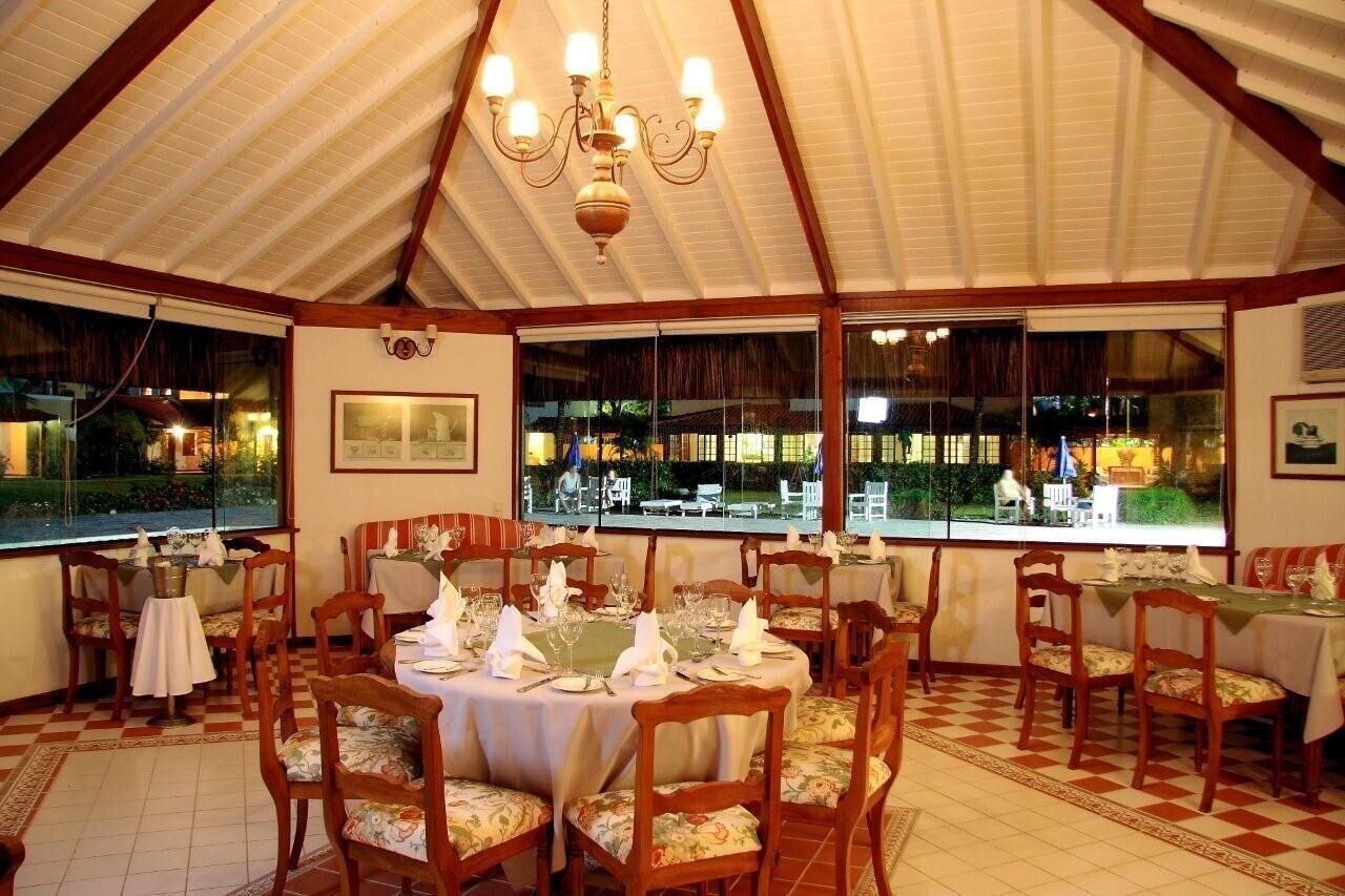 Restaurant Vila Angatu Eco Resort & Spa