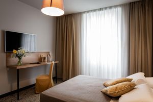 Alojamiento - HNN Luxury Suites