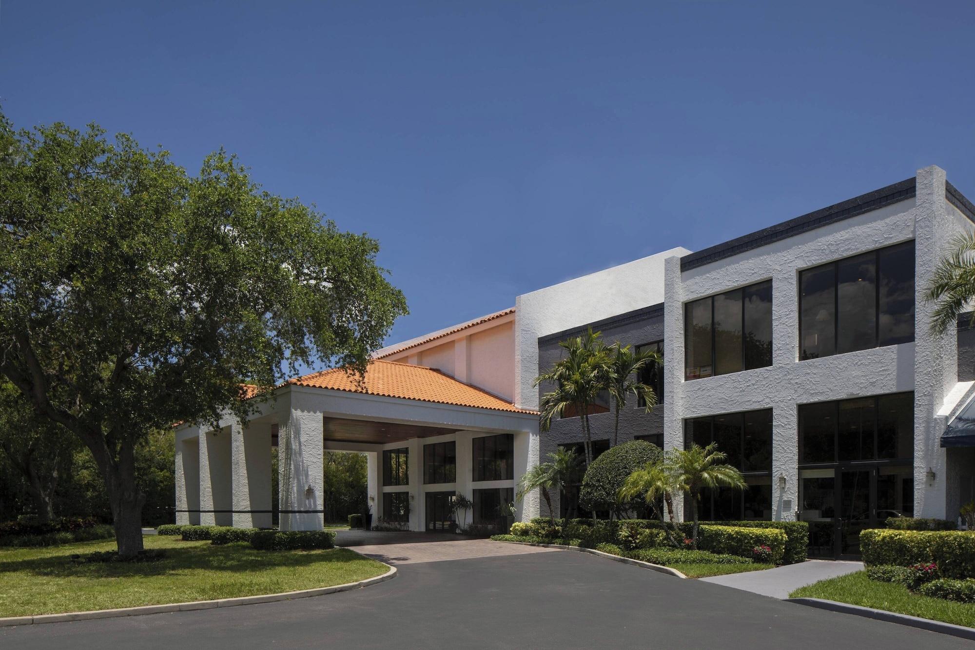 Vista Exterior Courtyard by Marriott Bradenton Sarasota Riverfront