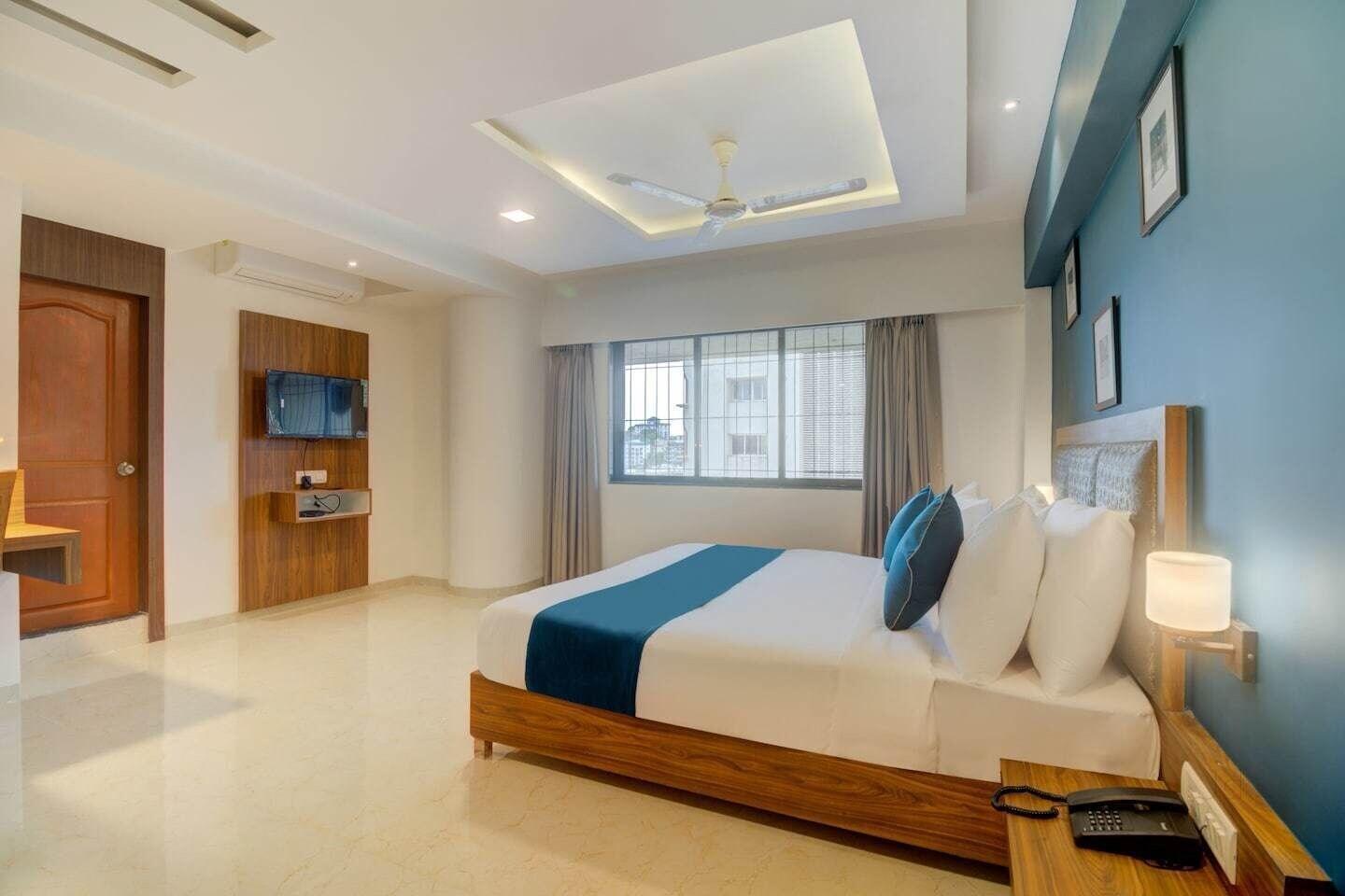 Varios Hotel Palm Beach Pride