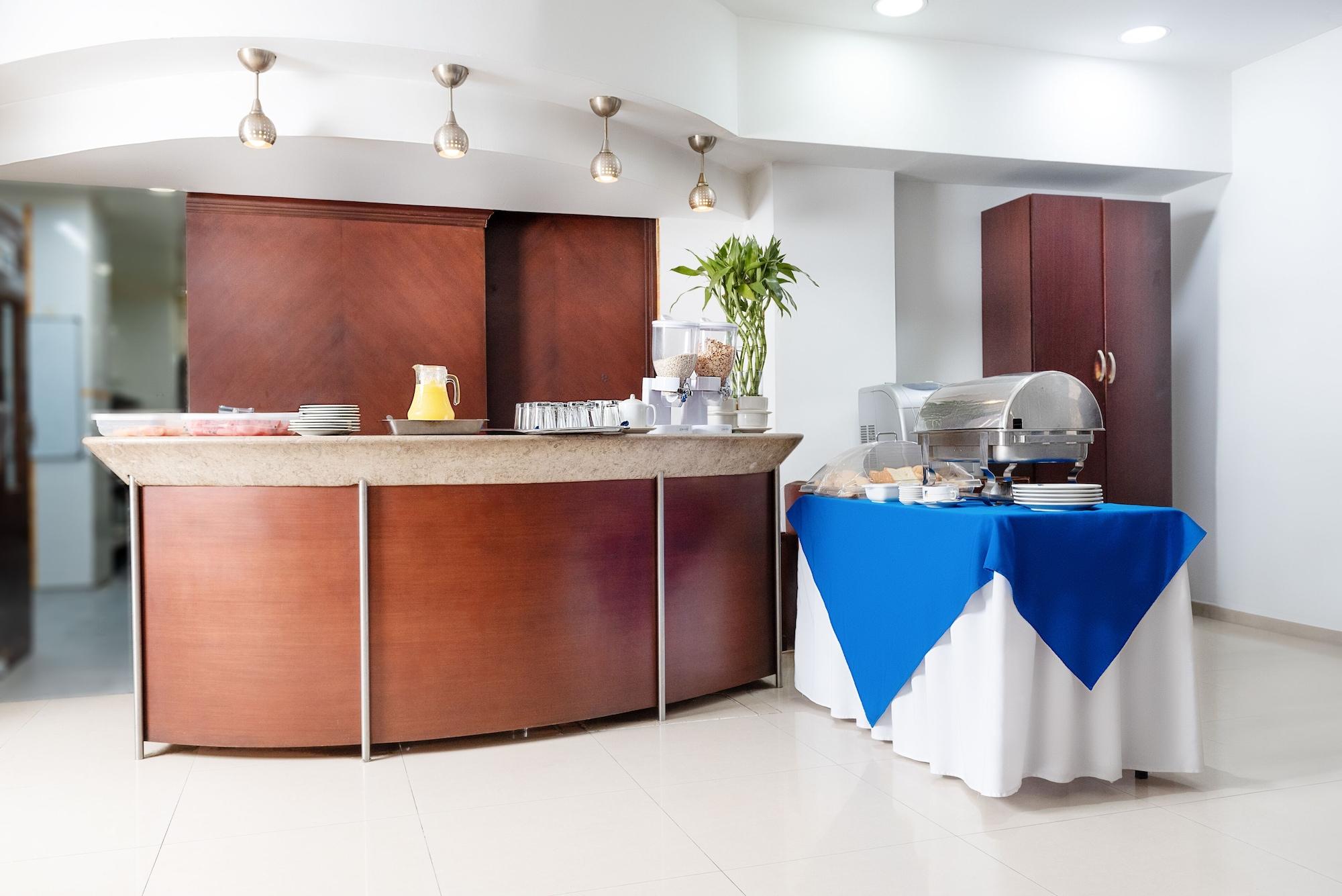 Restaurant Hotel Plaza Las Americas Cali