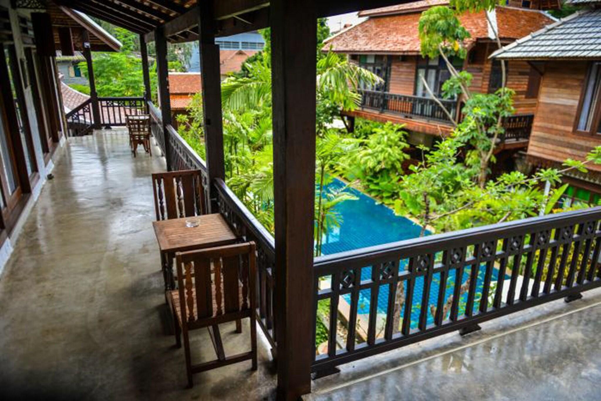 Varios Hongkhao Village