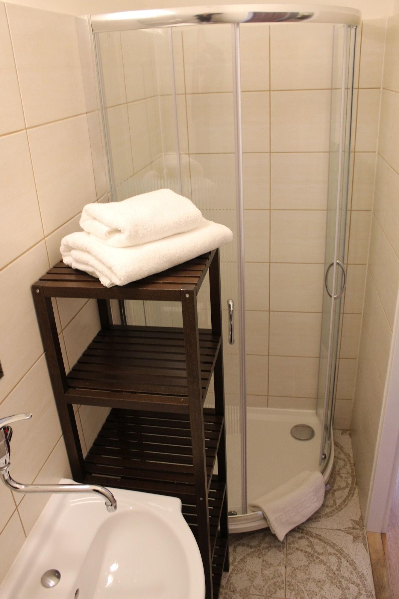 Equipamiento de Habitación Gallery Hotel SIS