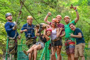 Actividad - Aventura en Tirolesas y Santuario de animales
