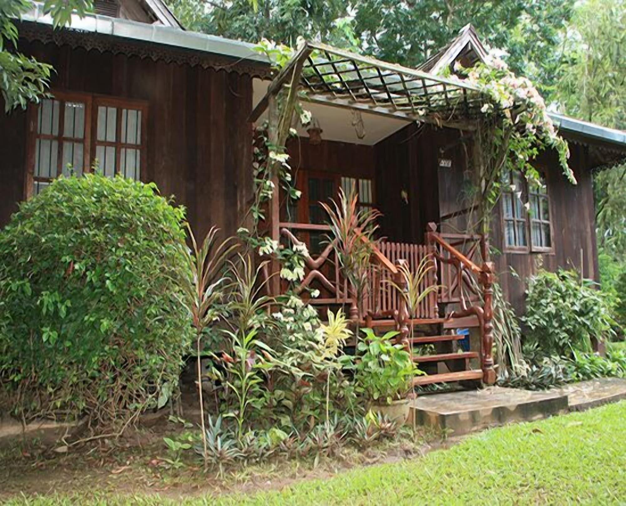 Varios Romyen Garden Resort