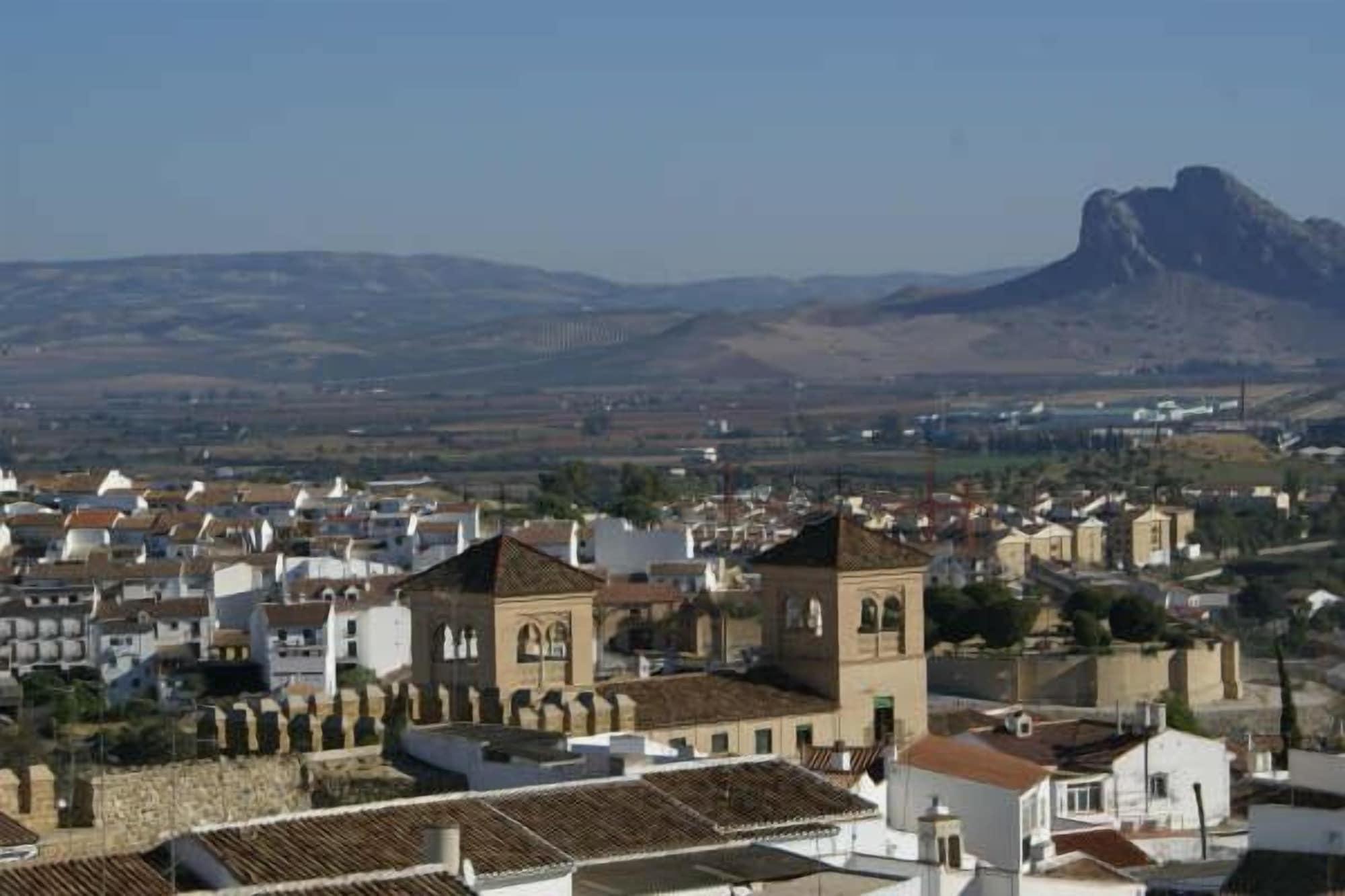 Vista Exterior Hotel MM Antequera
