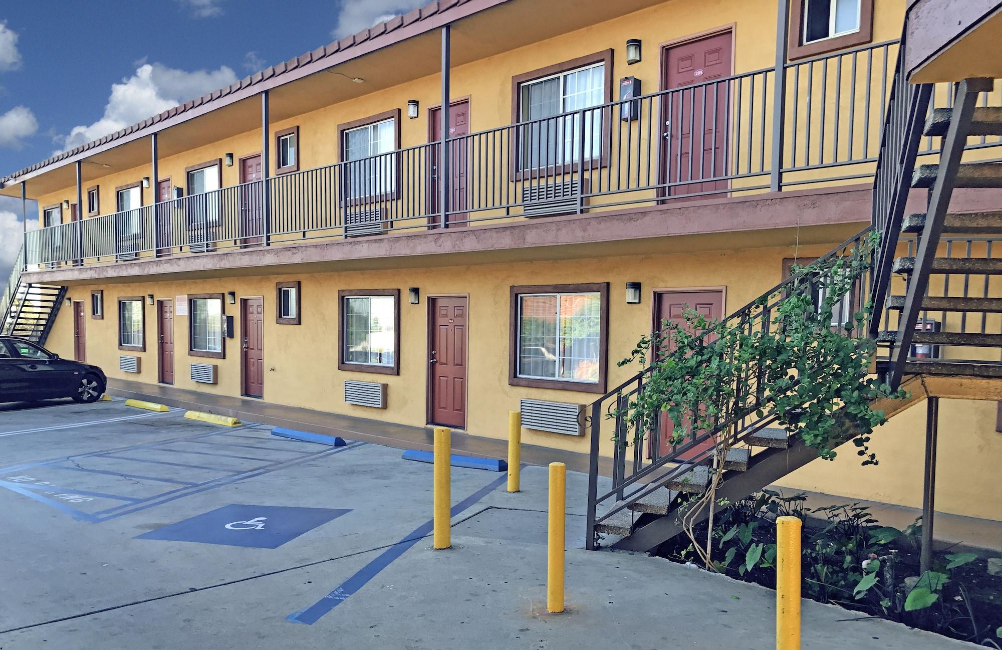 Vista Exterior Satellite Motel