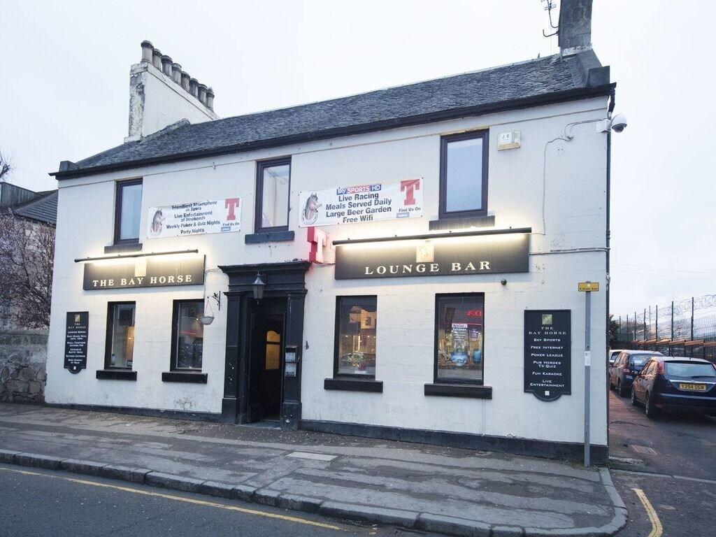 Vista Exterior The Bay Horse