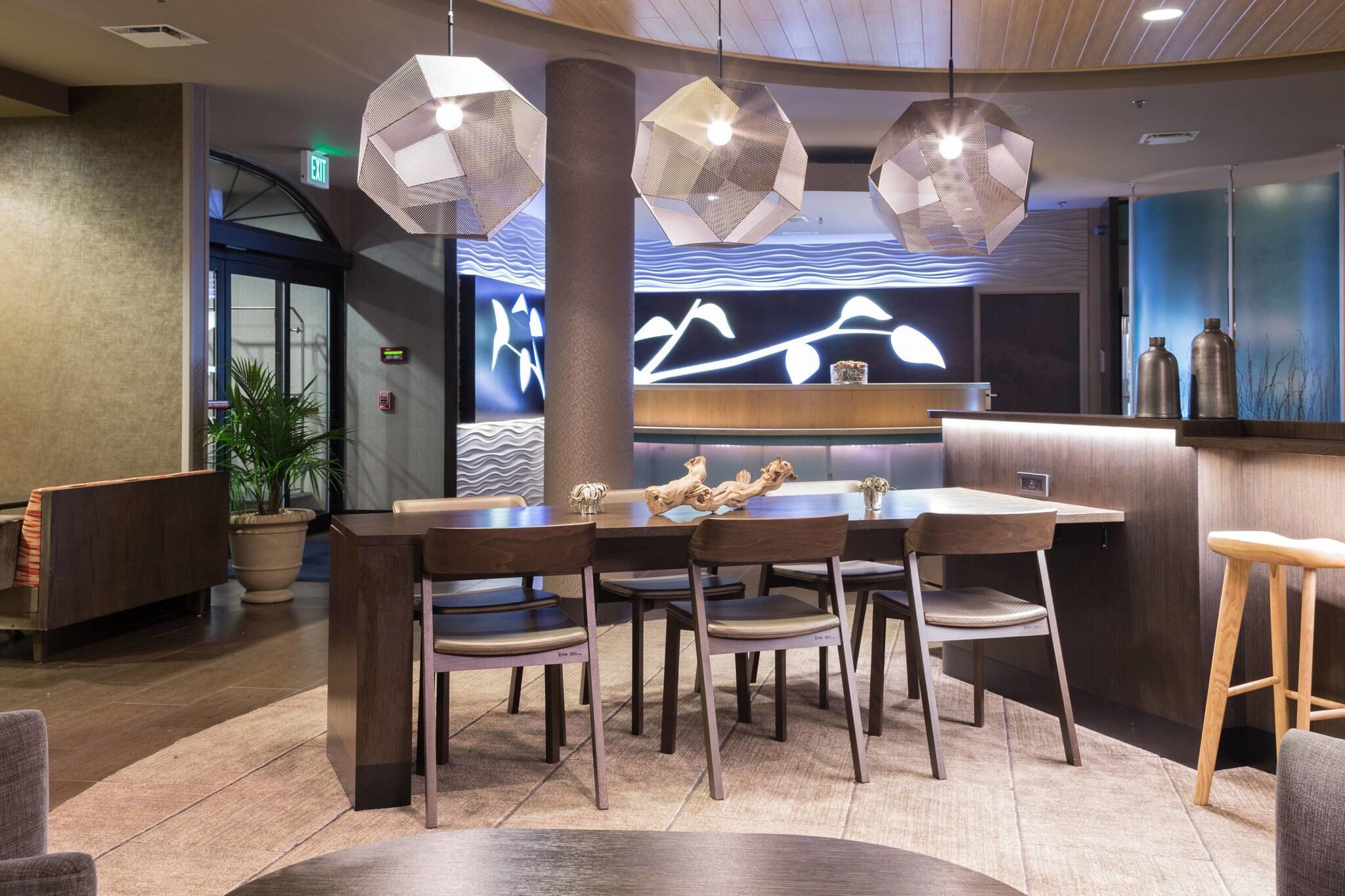 Vista Lobby SpringHill Suites by Marriott Quakertown