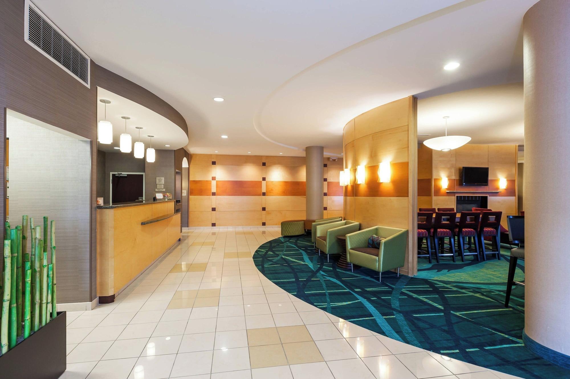 Vista Lobby SpringHill Suites Charlotte Lake Norman/Mooresville