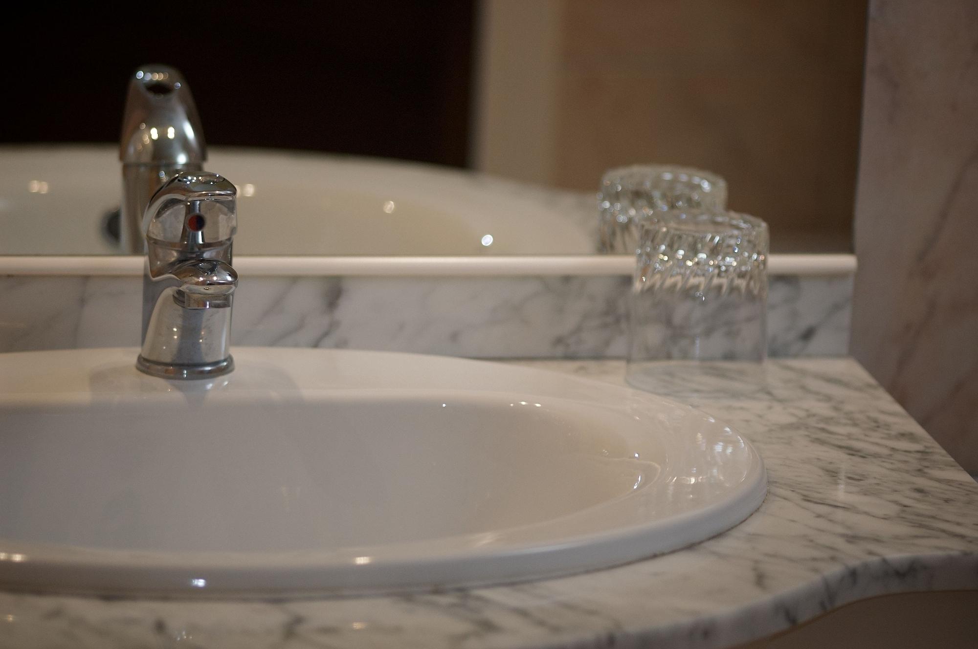 Equipamiento de Habitación Hôtel Ladagnous