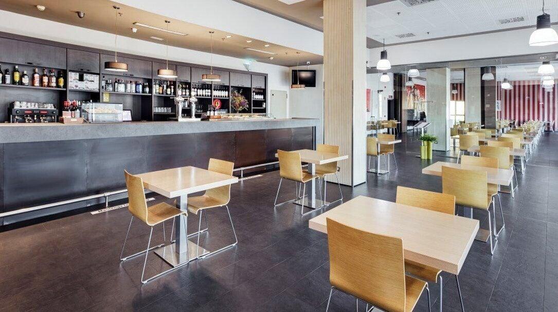 Bar/Salón Sercotel Plaza Feria