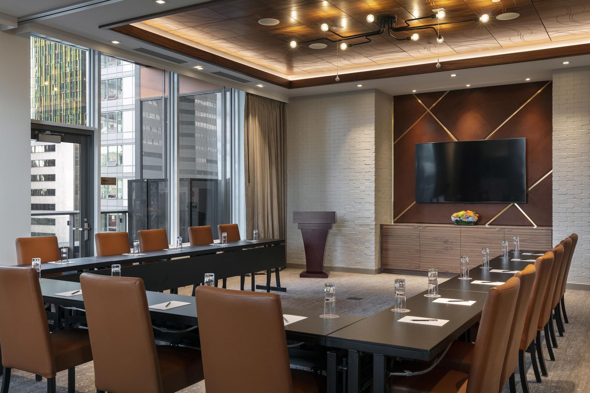 Sala de Reuniones The Sound Hotel Seattle Belltown, Tapestry Collection by Hilton