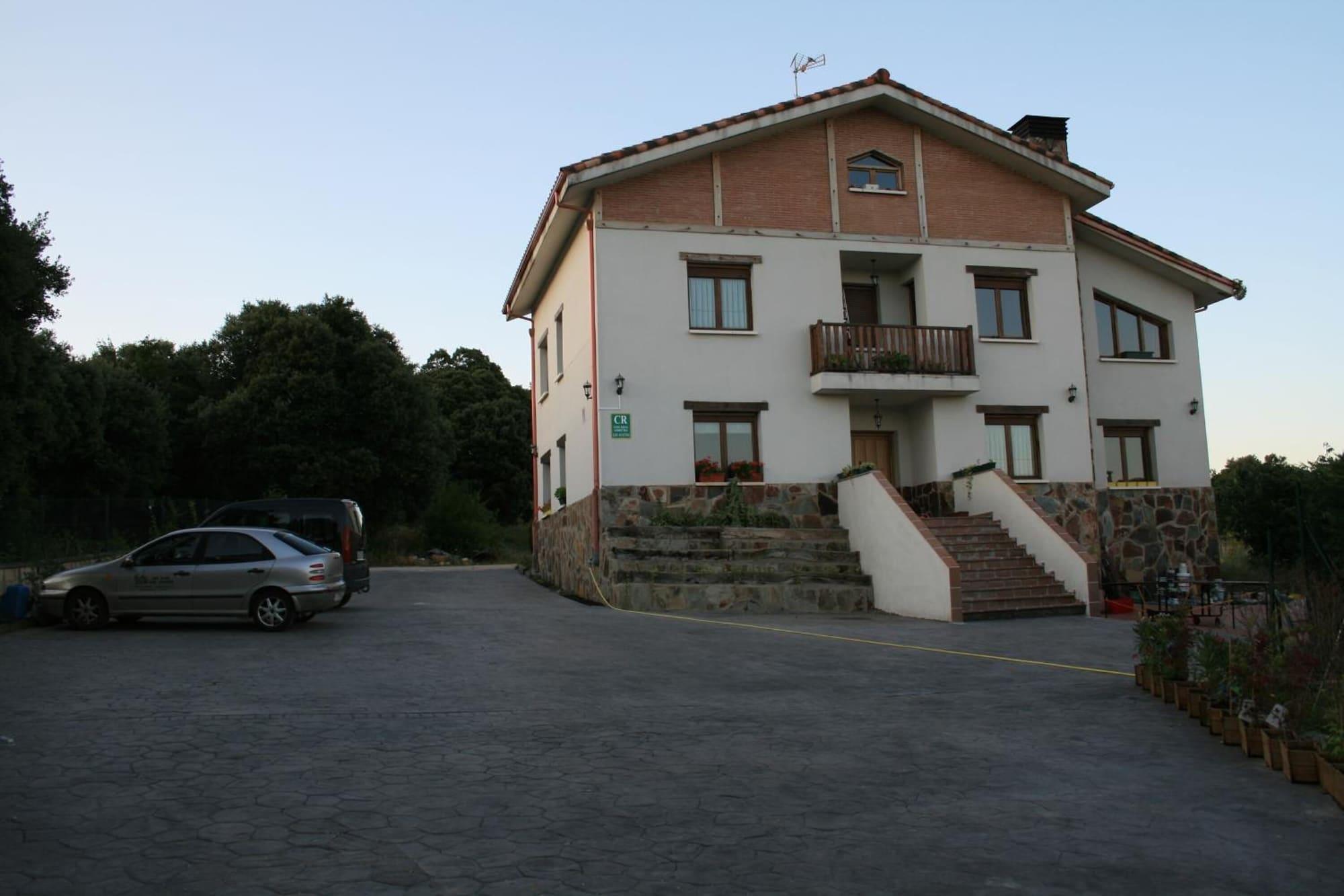 Vista Exterior La Granja de Vitoria