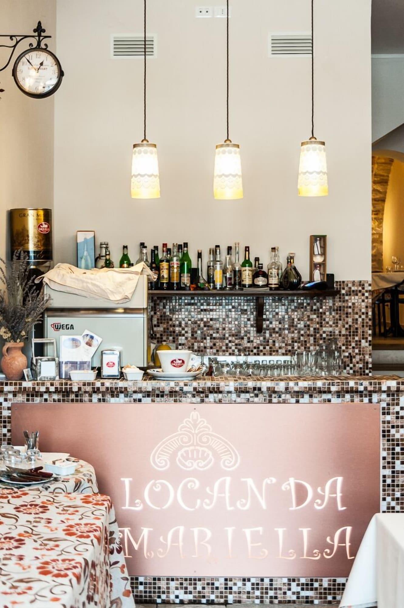 Bar/Salón La Locanda di Mariella