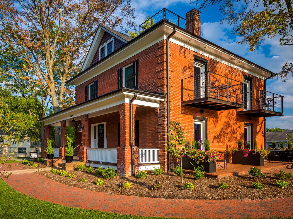 Bunn House by null