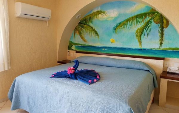 Villas DeRosa-One bedroom beach front condo on the beach of Aventuras Akumal - Los mejores hoteles solo adultos en Akumal, México