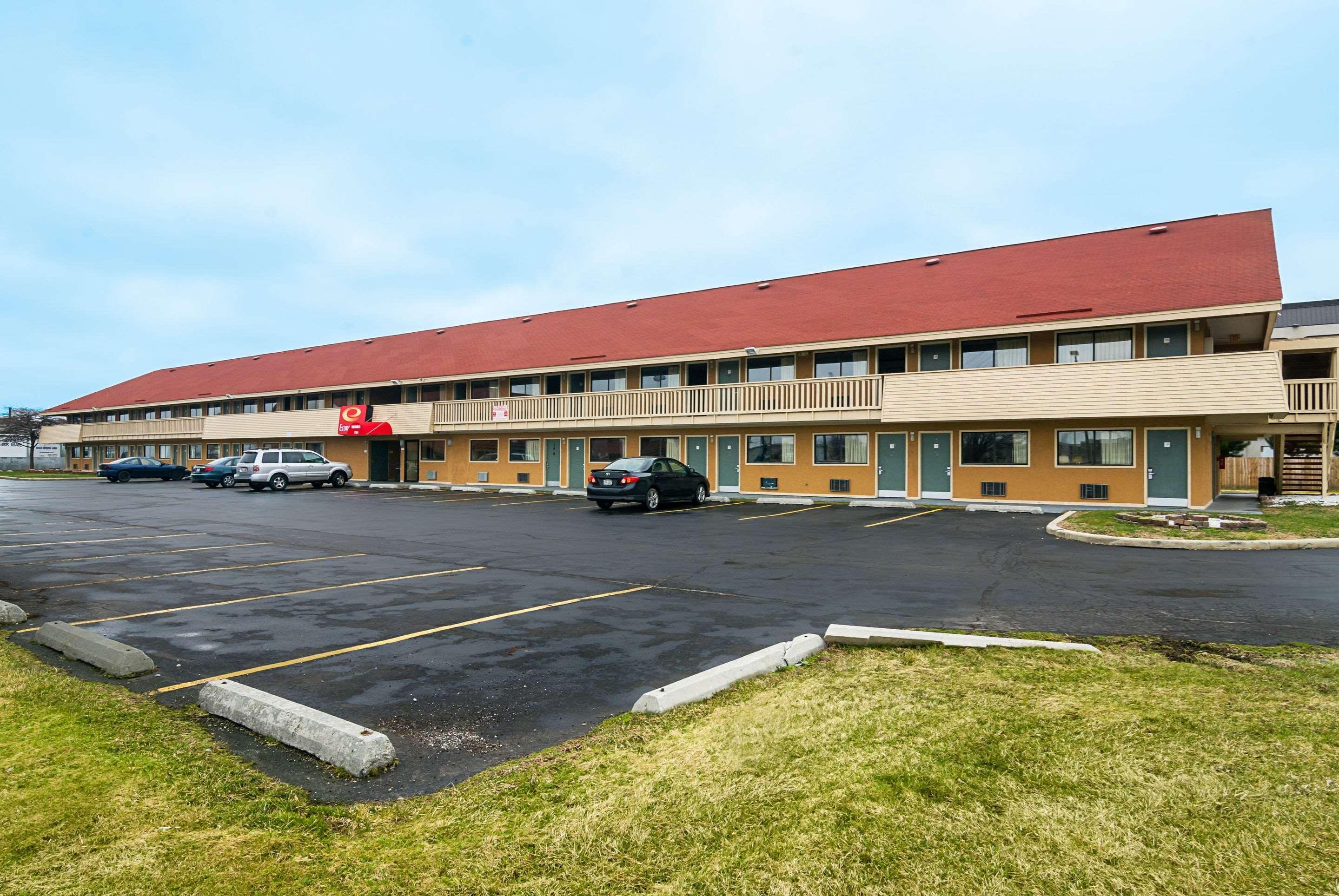 Vista Exterior Econo Lodge South Holland