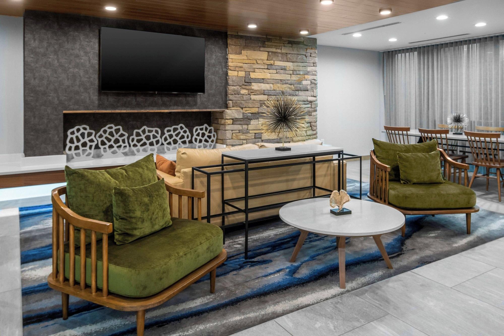 Vista Lobby Fairfield Inn & Suites by Marriott Rocky Mount
