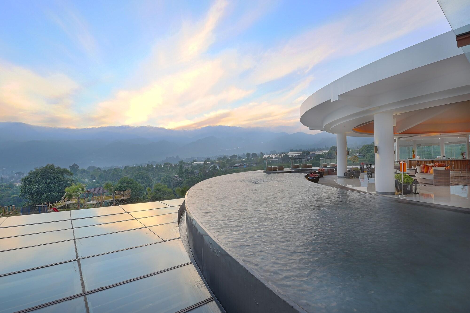 Vista Lobby Pesona Alam Resort & Spa