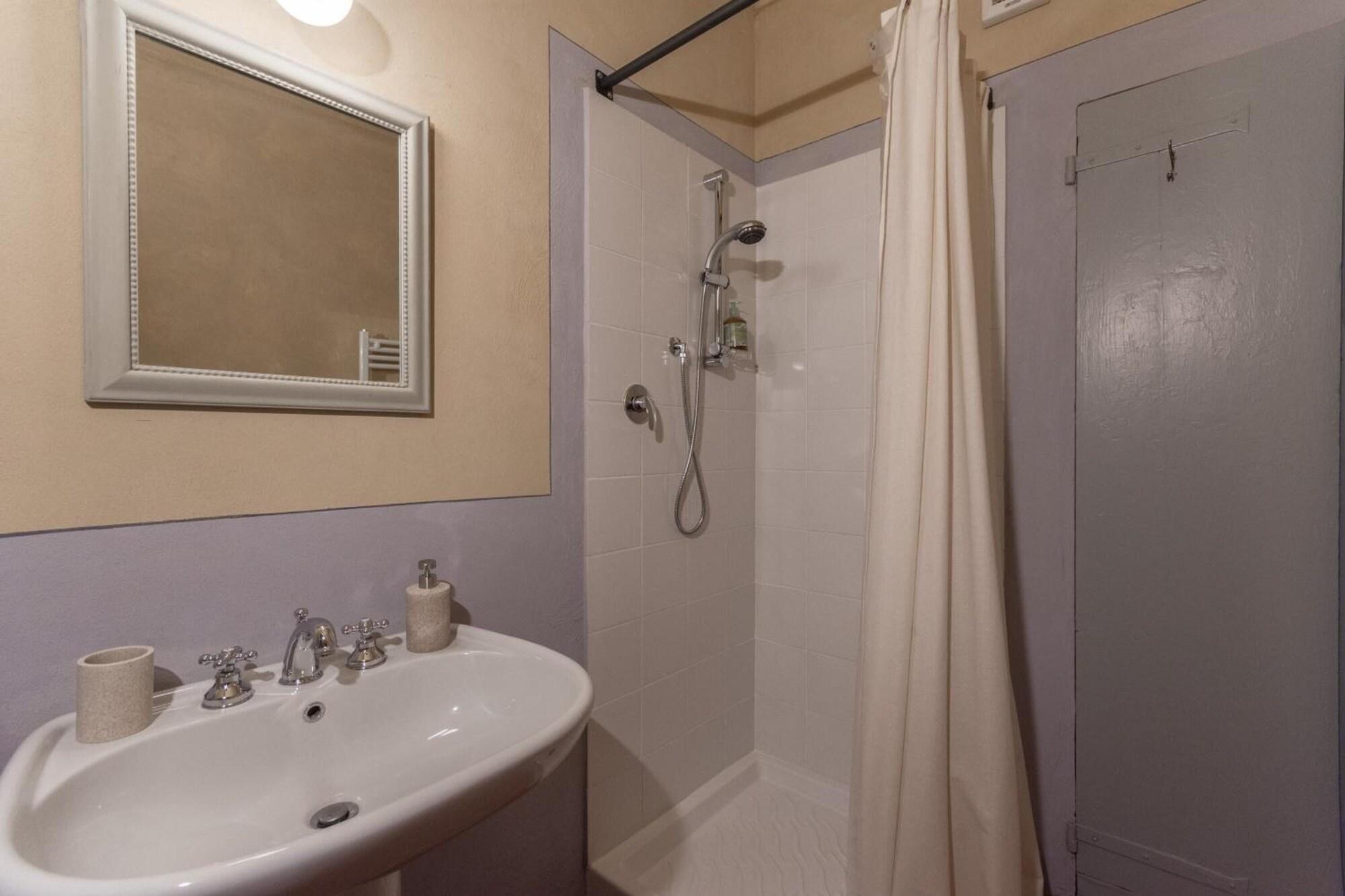 Equipamiento de Habitación Casa Rovelli