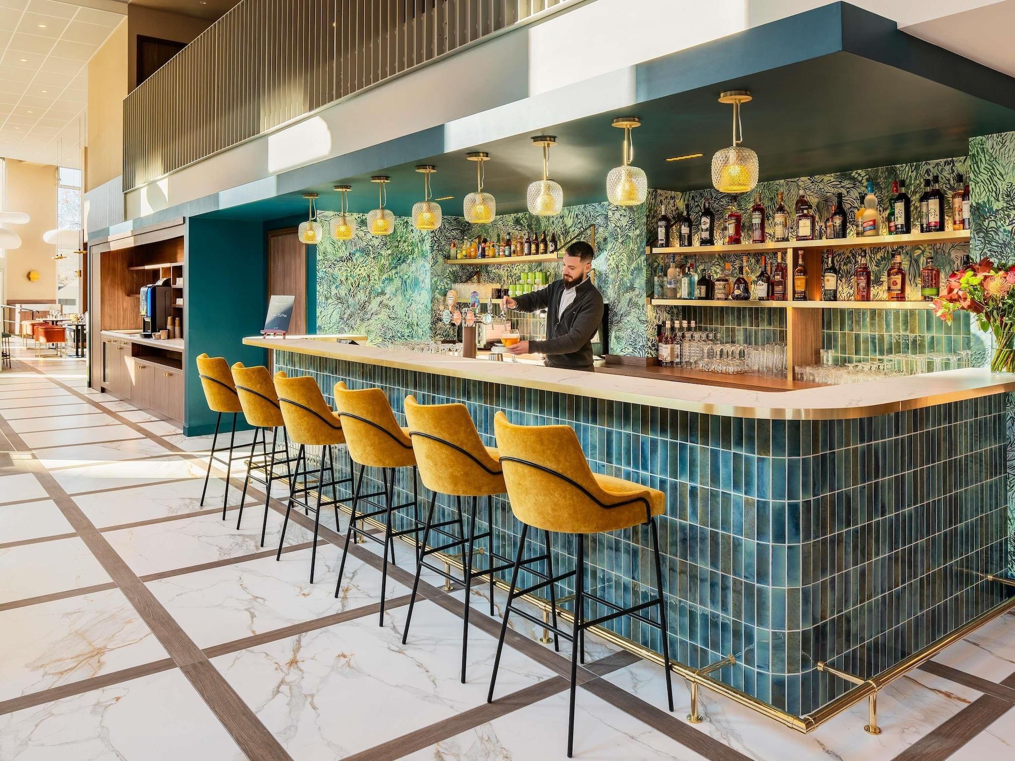 Bar/Salón Mercure Achères St Germain En Laye