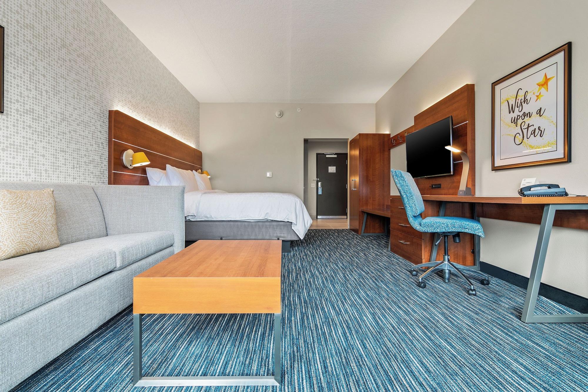 Vista Lobby Holiday Inn Express & Suites Orlando - Lake Buena Vista by IHG