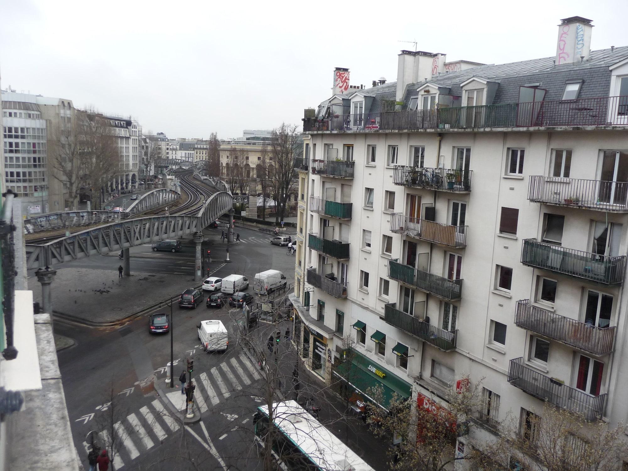 Vista Exterior Hotel Des Buttes Chaumont