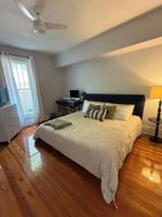 Alquiler Vacacional - Charming 2-bedroom cottage, steps away from trendy Mills50 w/Private plunge pool