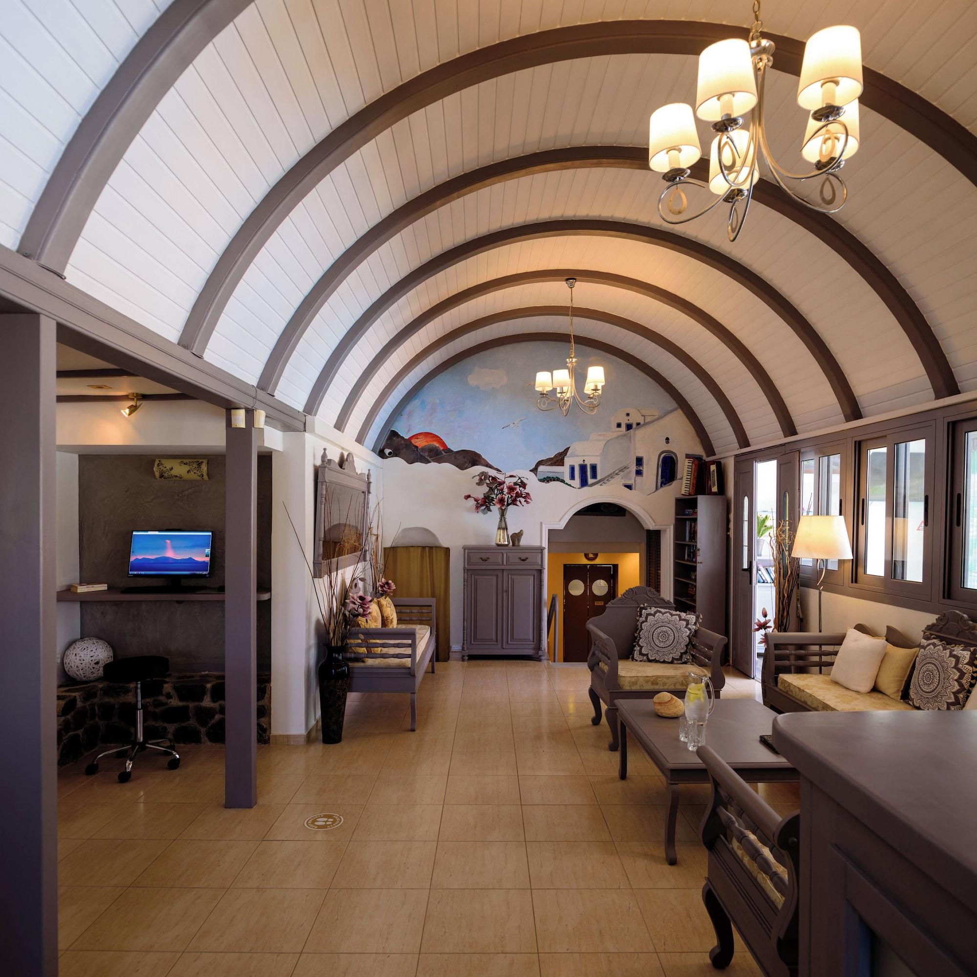 Vista Lobby Smaragdi Hotel