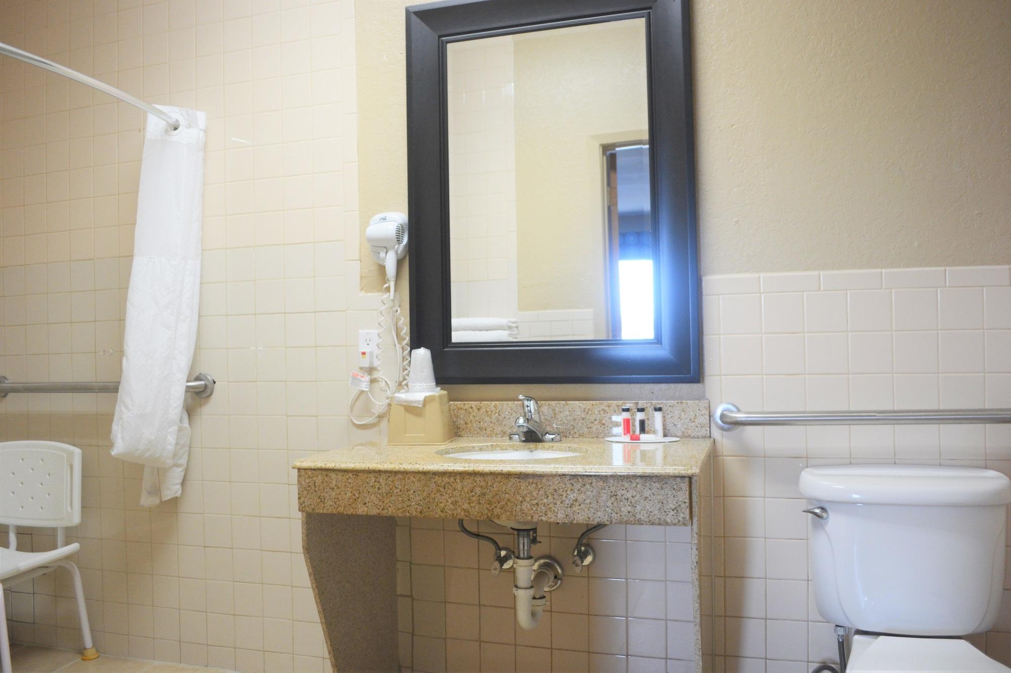 Equipamiento de Habitación Super 8 by Wyndham Galveston