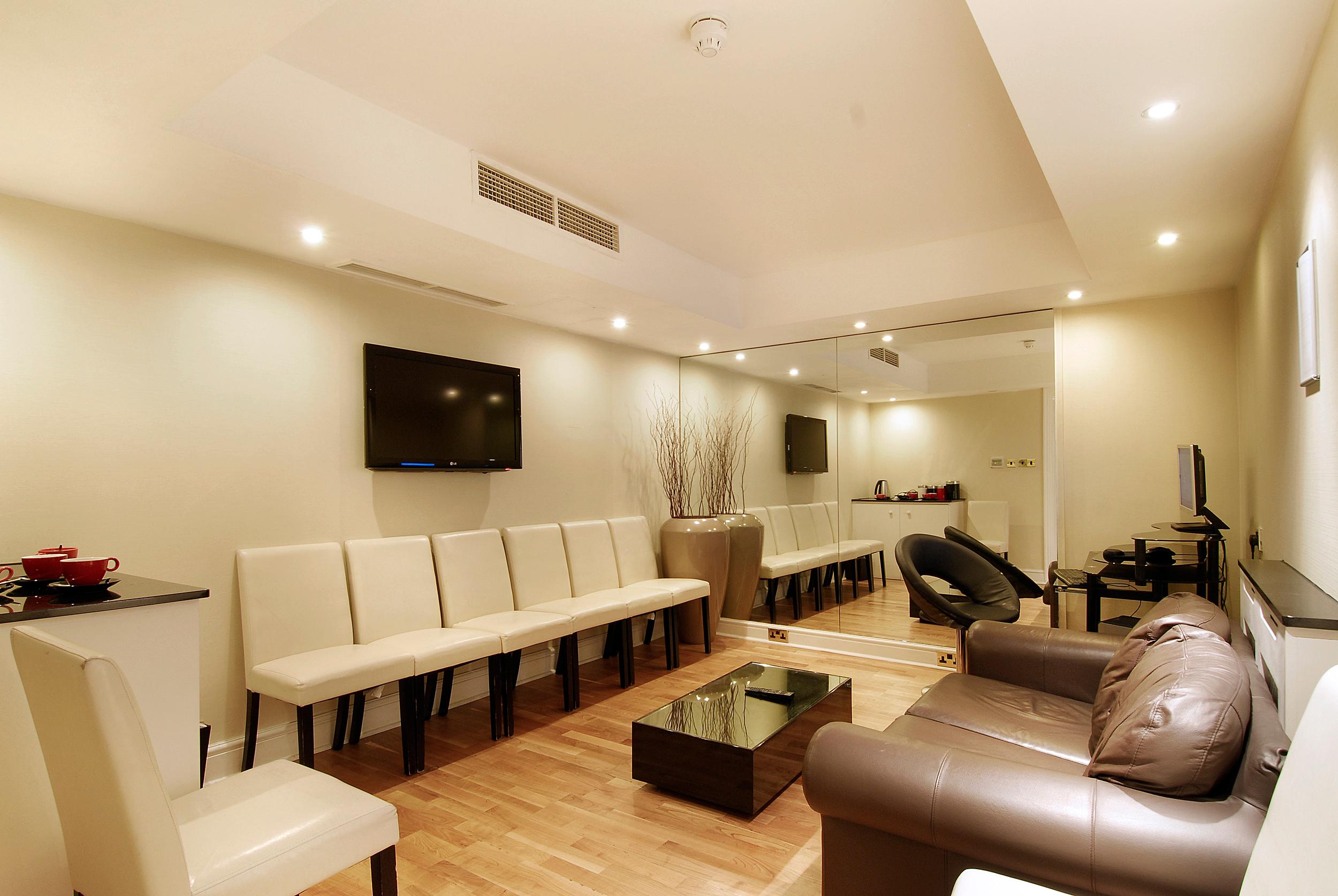Instalaciones Recreativas Grand Royale Hyde Park