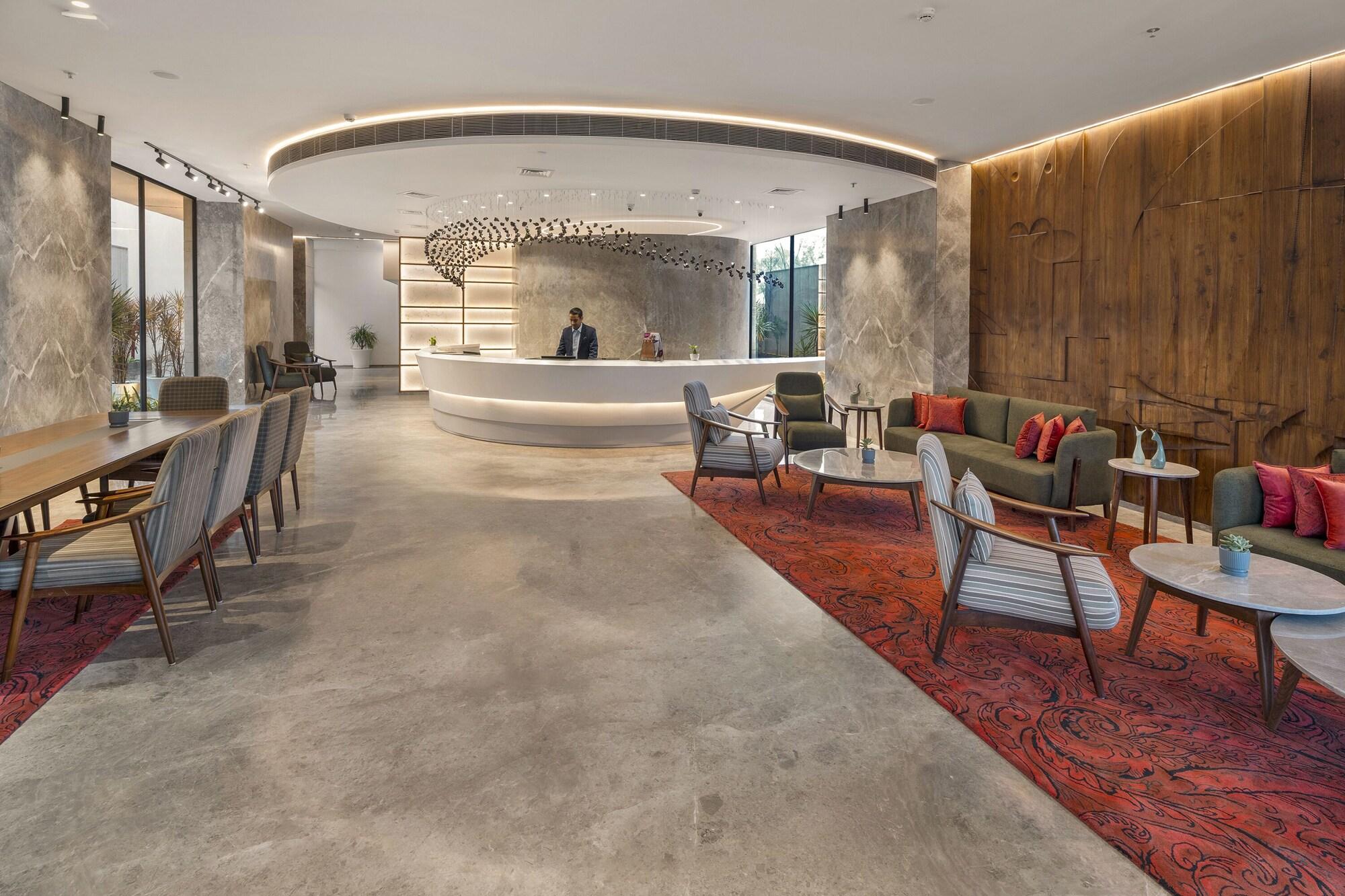 Vista Lobby Ramada Encore By Wyndham Ambala Gt Road