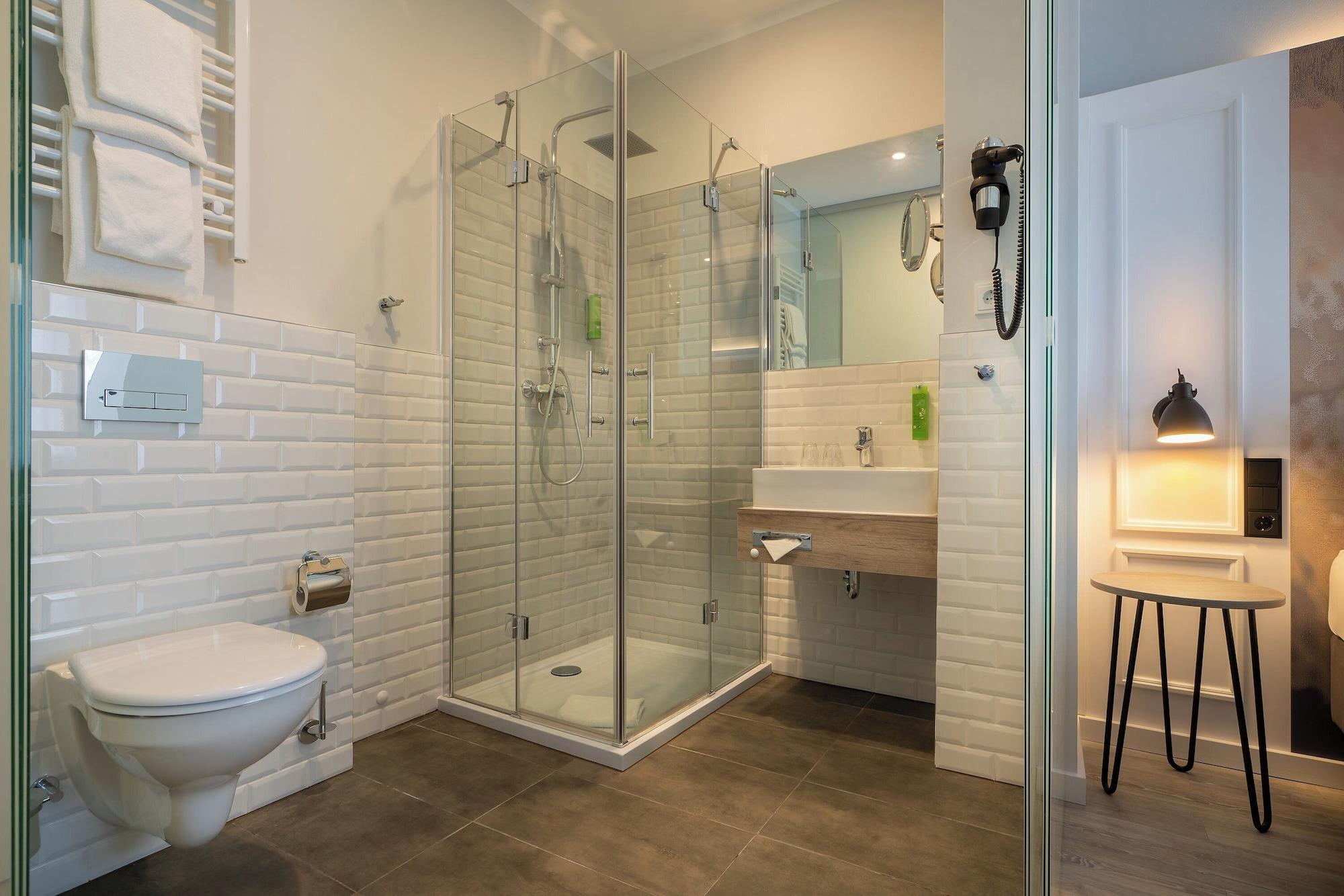 Equipamiento de Habitación Garner Hotel Berlin - Wilmersdorf by IHG
