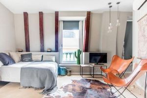 Alquiler Vacacional - Pintoresco Estudio Urbano a Pocos Pasos de Las Ramblas