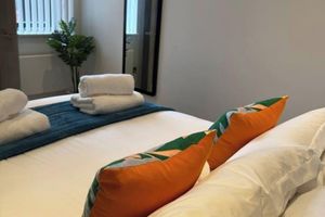 Alojamiento - Cozy Luxury Apartment 15 Min from Heathrow Airport