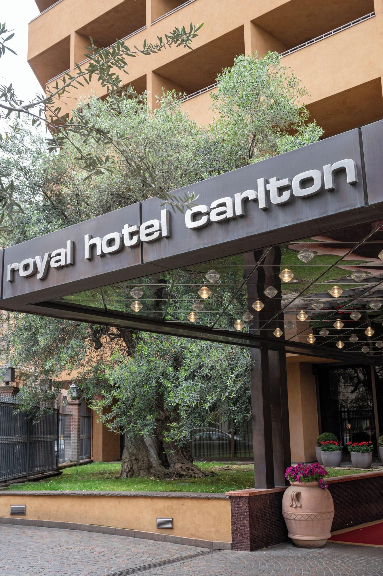 Vista Exterior Royal Hotel Carlton