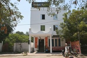Alojamiento - Hotel NoVo Agra
