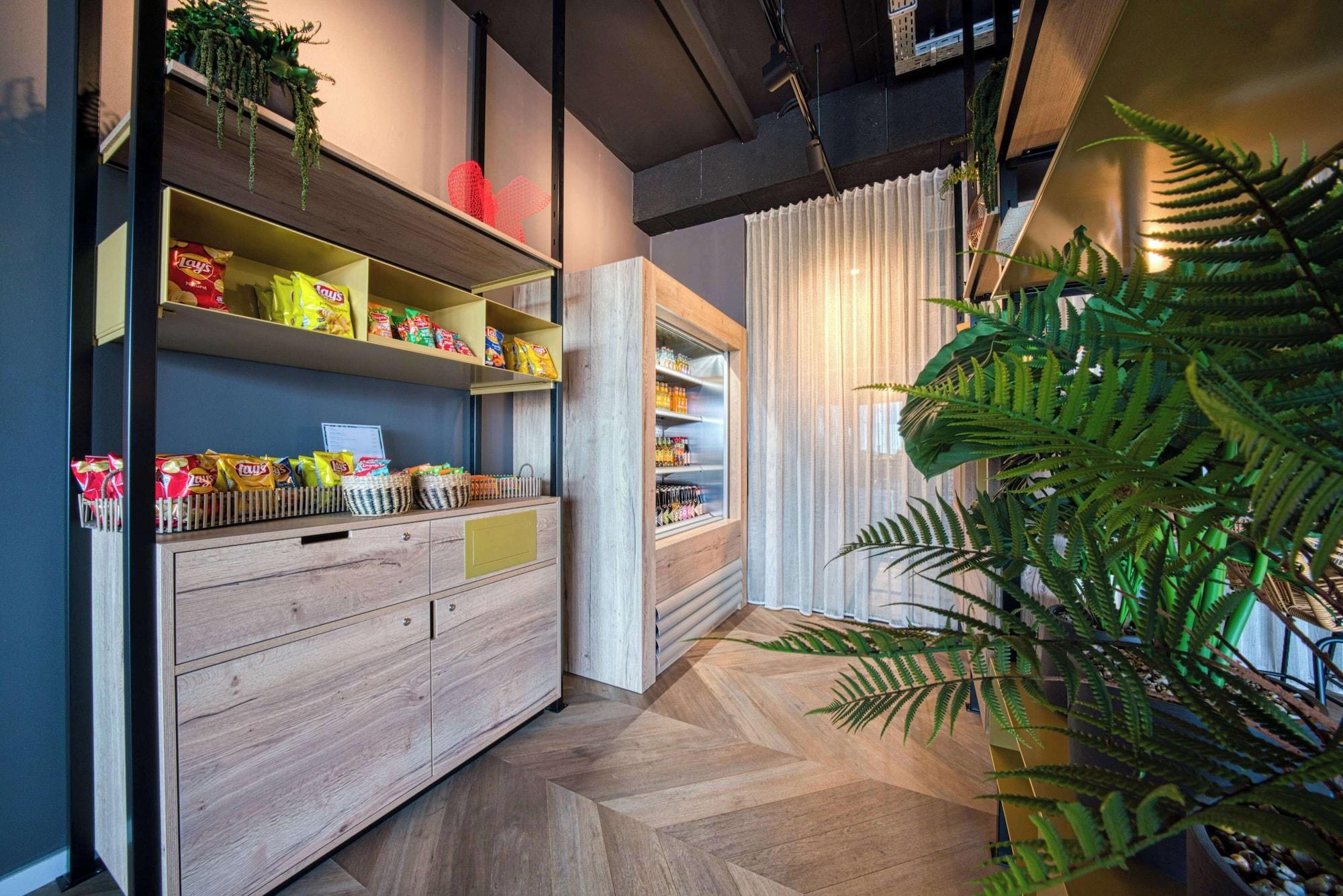 Vista Lobby Vienna House Easy by Wyndham Amsterdam Airport