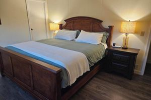 Alojamiento - Cozy 2-bedroom on 10 acres with WiFi, AC in wonderful Yelm