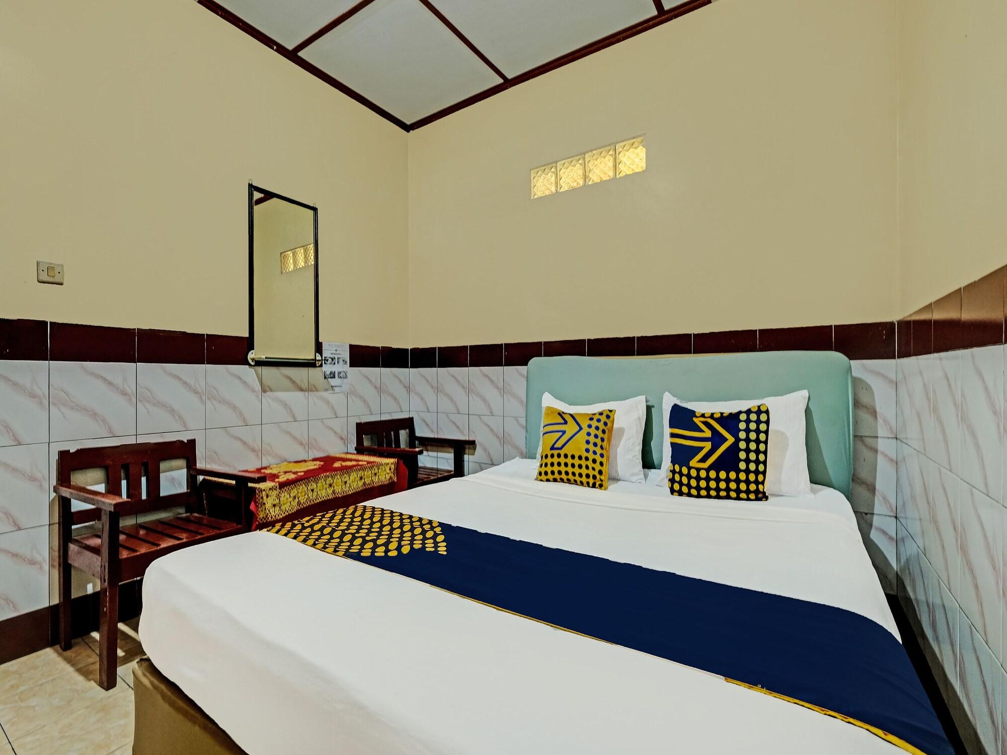 Varios SPOT ON 92283 Hotel Muria 3