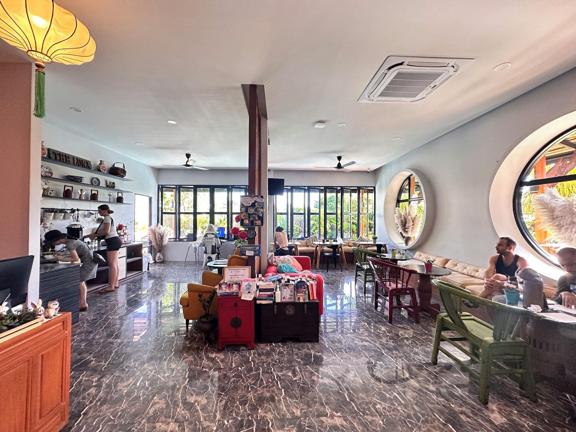 Bar/Salón The Luna Hostel