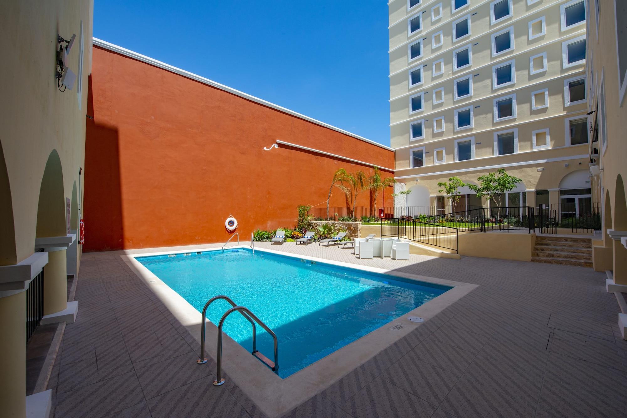 Gimnasio Holiday Inn Express Merida Centro