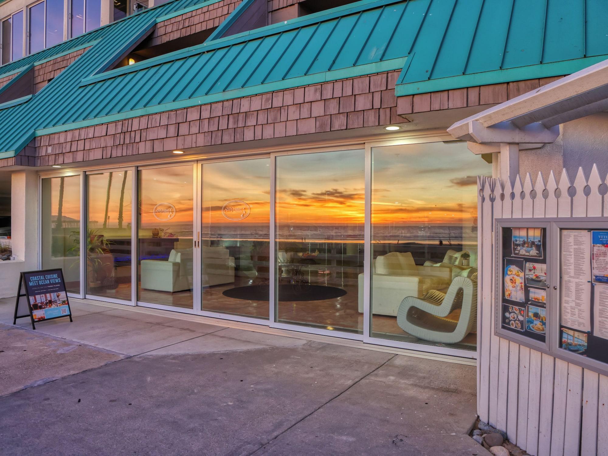 Vista Lobby SeaVenture Beach Hotel