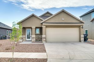 Alquiler Vacacional - Modern El Paso Getaway w/ Patio & Backyard!