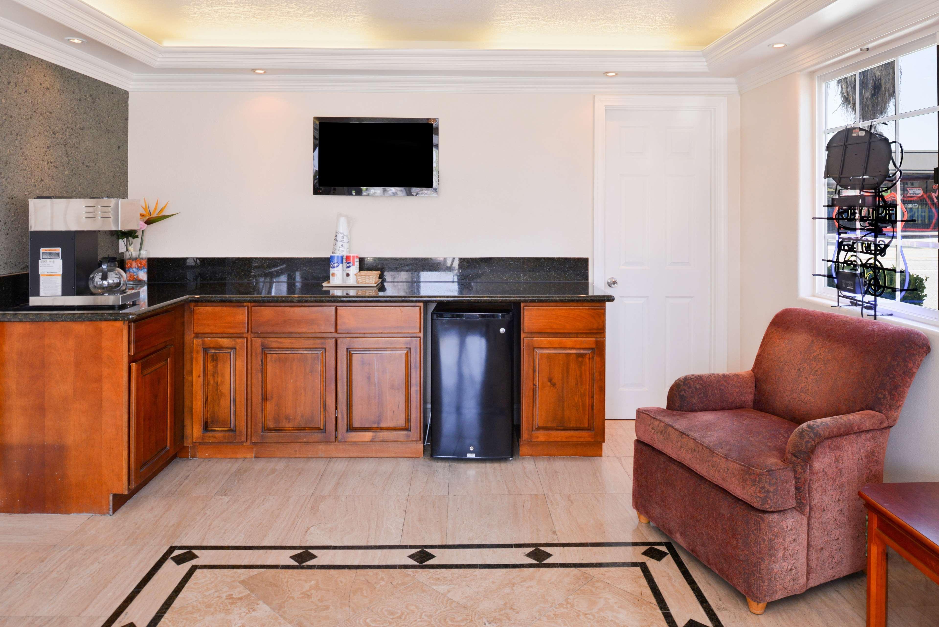 Restaurant Americas Best Value Inn & Suites San Bernardino